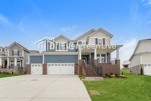 856 Bur Oak Ct in Clarksville, TN - Building Photo