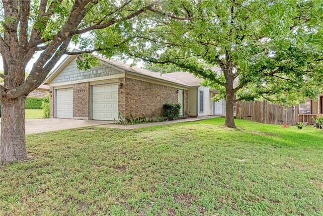 12221 Tyson Cove in Austin, TX - Building Photo - Building Photo