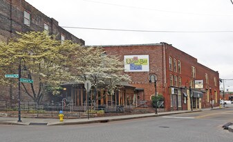 Hewgley Park Building in Knoxville, TN - Building Photo