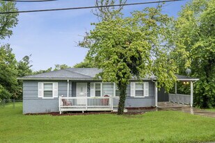 109 24th Ave NW in Center Point, AL - Building Photo