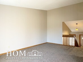 127 Sandpiper Dr in Mankato, MN - Foto de edificio - Building Photo