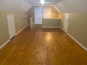 335 S Pear Orchard Rd in Ridgeland, MS - Foto de edificio - Building Photo