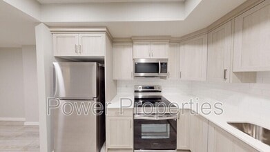 131 Magnolia Dr SE in Calgary, AB - Building Photo - Building Photo