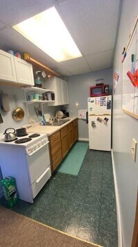 301 Main St E photo'