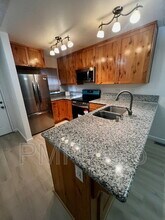 2956 Tierra Verde W in Reno, NV - Foto de edificio - Building Photo