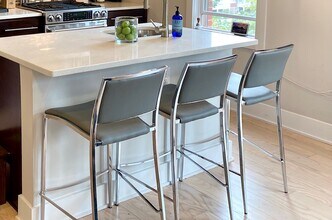 2101 11th St NW, Unit 301 in Washington, DC - Foto de edificio - Building Photo