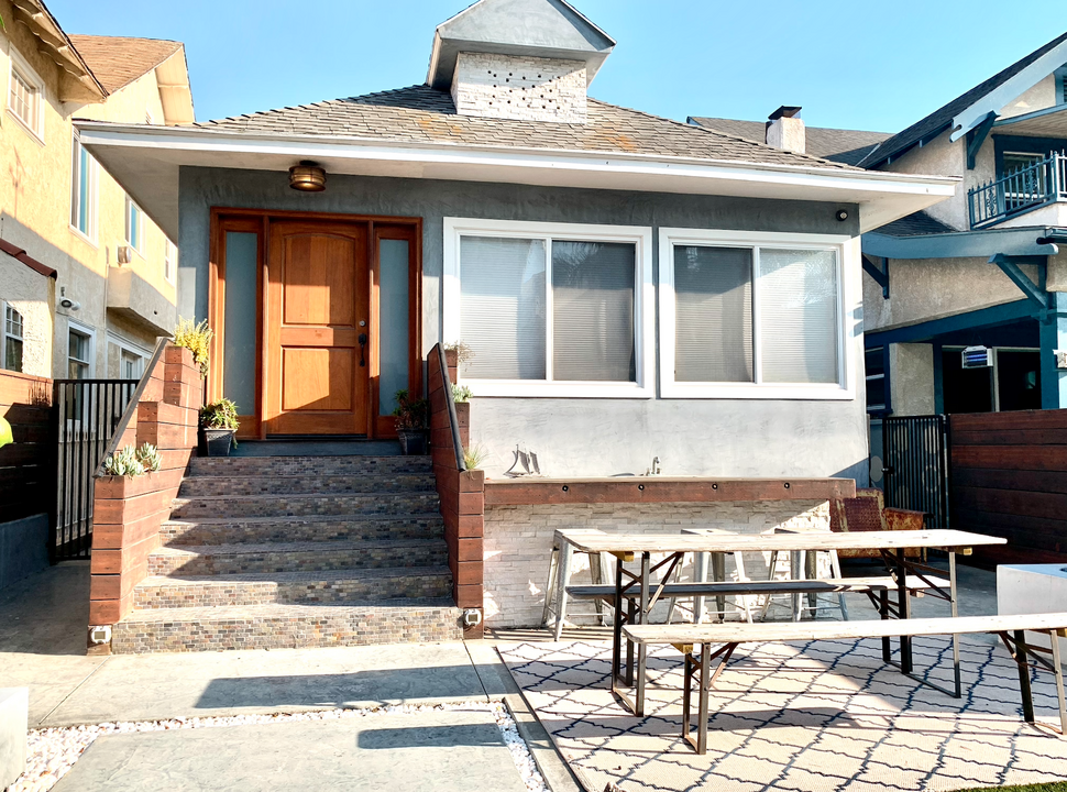 38 Sunset Ave, Unit Main House in Venice, CA - Foto de edificio