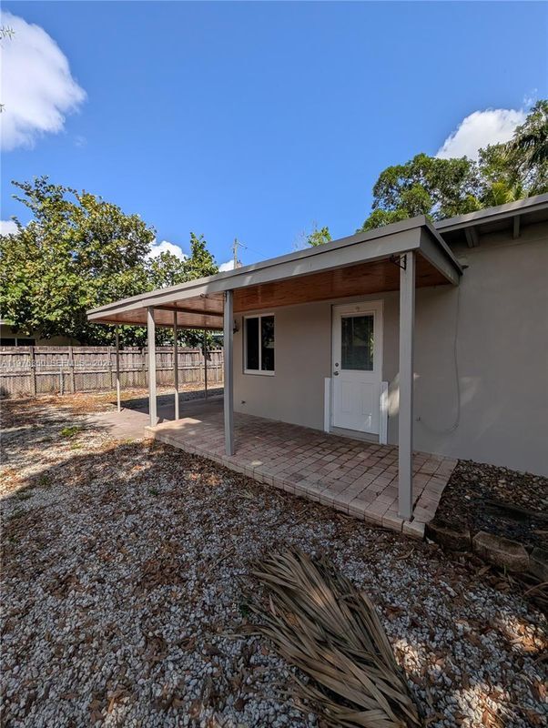 1029 SW 22nd St in Fort Lauderdale, FL - Building Photo - Building Photo