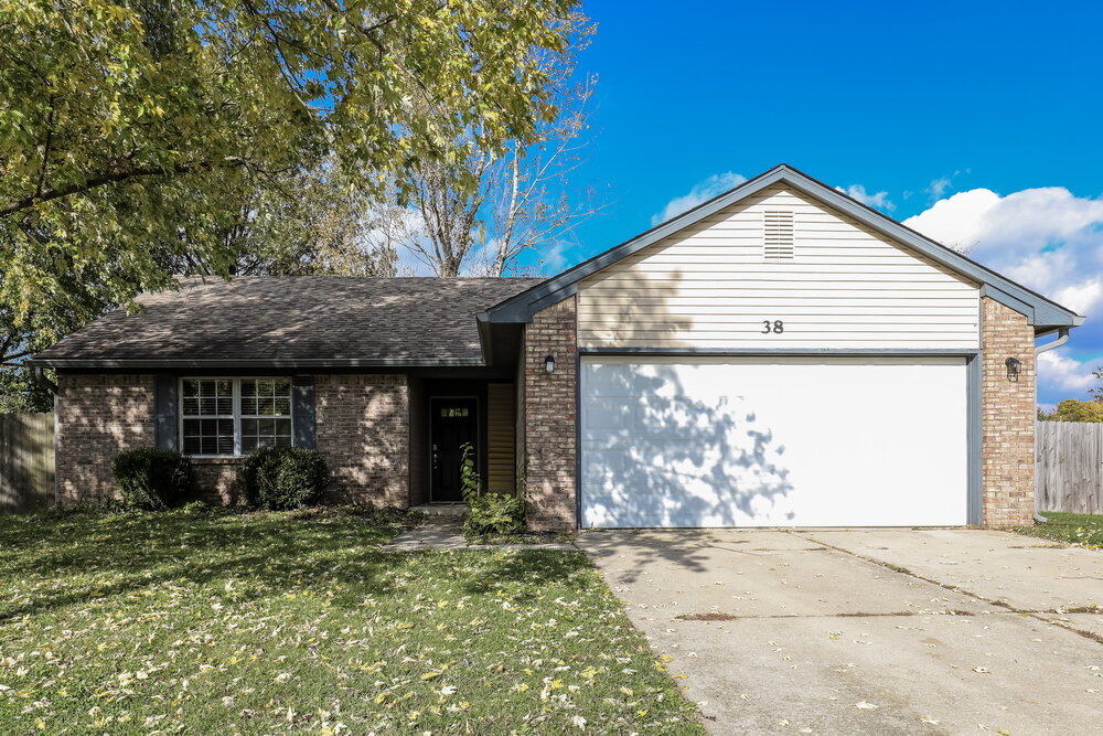 38 Morningside Ct in New Whiteland, IN - Foto de edificio