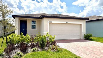3832 Giorgio Dr in Winter Haven, FL - Building Photo