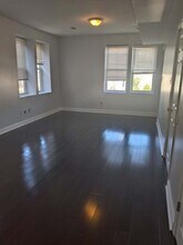 1016 S 52nd St in Philadelphia, PA - Building Photo - Building Photo