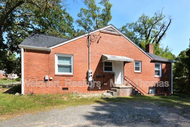 1006 N Guthrie Ave in Durham, NC - Building Photo - Building Photo