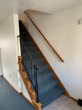 155 Morningside Ct, Unit 2 in Weirton, WV - Building Photo - Building Photo