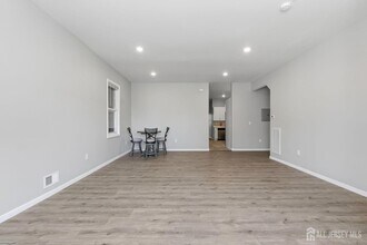 327 S Orange Ave in Newark, NJ - Building Photo - Building Photo