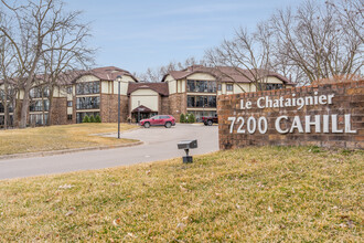 Le Chataignier in Edina, MN - Building Photo - Building Photo