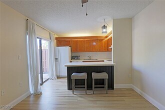 5219 Cedarbend Dr in Ft. Myers, FL - Building Photo - Building Photo