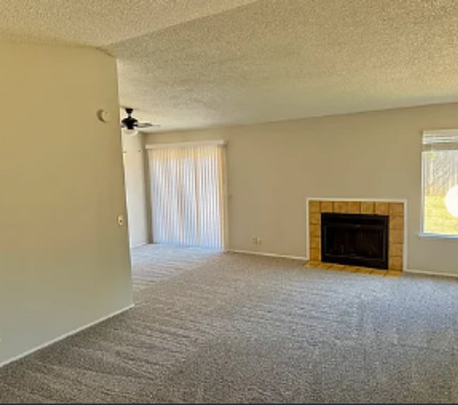 7345 Somerton Way in Sacramento, CA - Building Photo - Building Photo