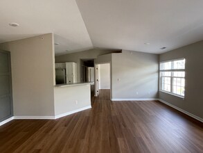 301 Skyview Ct in Ludlow, KY - Building Photo - Building Photo