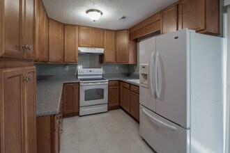 422 Madeline Dr in Goose Creek, SC - Building Photo - Building Photo