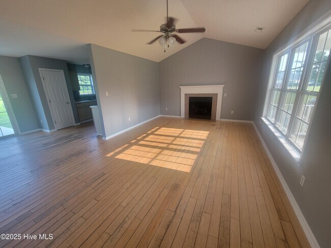 109 Goldie Ln in Beulaville, NC - Building Photo - Building Photo