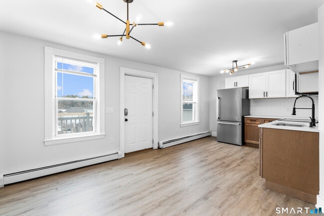 30 Anthony St in Griswold, CT - Foto de edificio - Building Photo