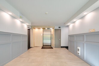 2183 West 44th in Vancouver, BC - Building Photo - Lobby