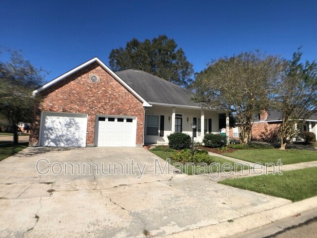 25857 Linwood Rd in Denham Springs, LA - Building Photo - Building Photo