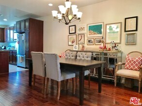 3833 Huron Ave-Unit -4 in Culver City, CA - Building Photo - Building Photo