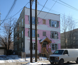 730 Pacific St in Stamford, CT - Building Photo - Building Photo