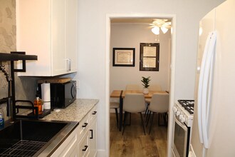 601 Crescent St in Denton, TX - Building Photo - Building Photo