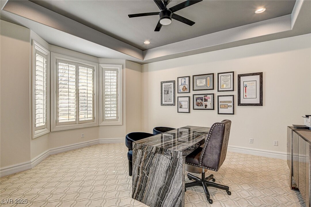 2272 Coral Ridge Ave in Henderson, NV - Foto de edificio