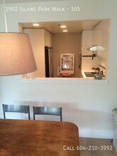 1502 Island Park Walk in Vancouver, BC - Building Photo - Building Photo