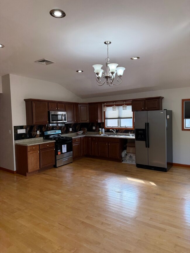 372 Naughton Ave, Unit 2nd FL