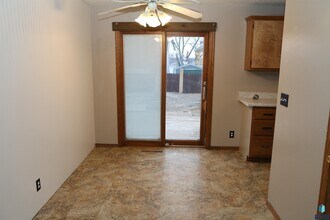 925 S Harrington Ave in Sioux Falls, SD - Building Photo - Building Photo