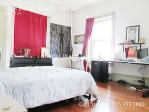 3418 Baring St, Unit Unit 2R in Philadelphia, PA - Building Photo - Building Photo