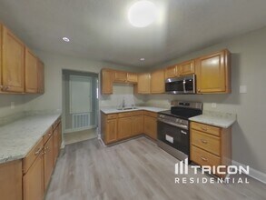 1721 W Comanche Ave in Tampa, FL - Building Photo - Building Photo