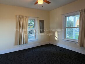 3414 Cooks Hill Rd in Centralia, WA - Building Photo - Building Photo