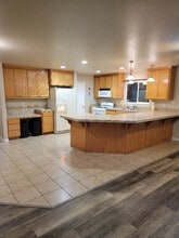 525 W 1st Ave in Chico, CA - Building Photo - Building Photo