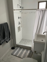 17 Seaverns Ave-Unit -17-2F in Boston, MA - Foto de edificio - Building Photo