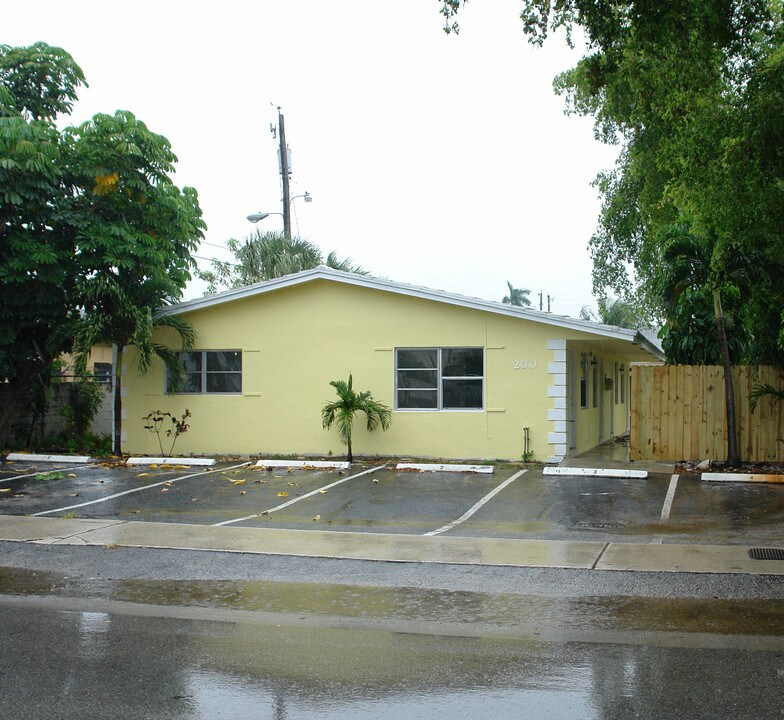 200-204 NW 17th Ct in Fort Lauderdale, FL - Building Photo