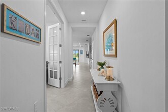 17440 Corsini Dr in Ft. Myers, FL - Foto de edificio - Building Photo