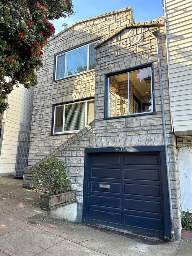 property at 1431 18th Ave