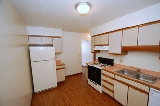 517 S Silverwood Ln in Goshen, IN - Building Photo - Building Photo