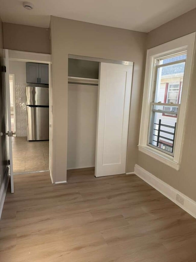 8715 Sutter Ave, Unit 2nd Floor in Ozone Park, NY - Building Photo - Building Photo