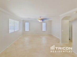 7713 S 47th Ln in Phoenix, AZ - Building Photo - Building Photo