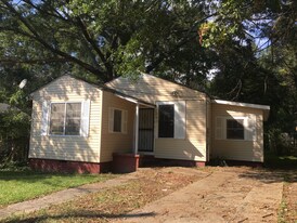 1818 St Charles St in Jackson, MS - Building Photo