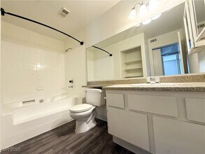 2981 Juniper Hills Blvd in Las Vegas, NV - Building Photo - Building Photo