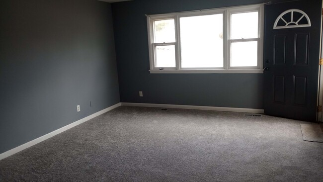 property at 110 W Summitville St