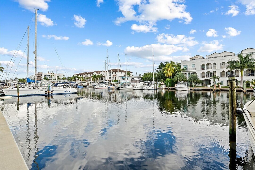 92 Hendricks Isle-Unit -3 in Fort Lauderdale, FL - Building Photo