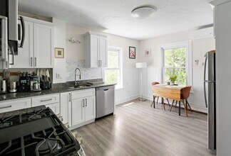 39 Regent St, Unit #3 in Cambridge, MA - Building Photo - Building Photo